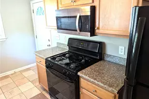 2641 Acadia St, Atlanta, GA 30344 - Photo 6