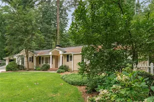 2986 Mornington Dr NW, Atlanta, GA 30327 - Photo 4