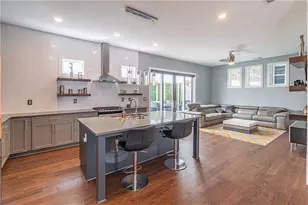 42 Walthall St NE, Atlanta, GA 30307 - Photo 2