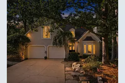 2040 Shallowford Park Manor, Roswell, GA 30075 - Photo 2