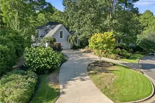 2040 Shallowford Park Manor, Roswell, GA 30075 - Photo 8