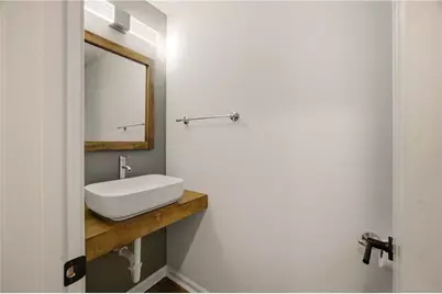 1955 Shawn Wayne Circle SE, Atlanta, GA 30316 - Photo 10