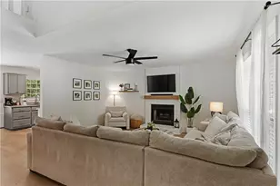5705 Princeton Oaks Dr, Buford, GA 30518 - Photo 6