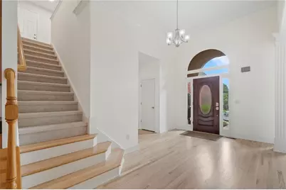 925 York Cove, Alpharetta, GA 30004 - Photo 6