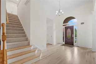 925 York Cove, Alpharetta, GA 30004 - Photo 6