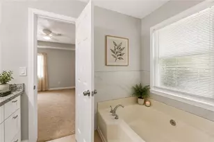 1731 Rose Garden Ln, Loganville, GA 30052 - Photo 6