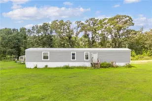 2159 Deep Creek Rd, Dewy Rose, GA 30634 - Photo 2