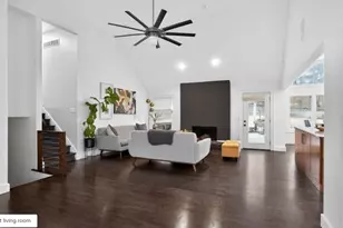 10590 Timberstone Rd, Johns Creek, GA 30022 - Photo 2