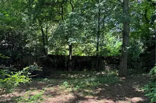 1154 Kingsley Cir NE, Brookhaven, GA 30324 - Photo 6