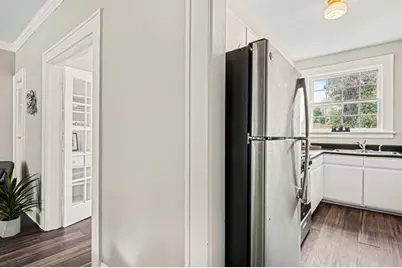 21 Peachtree Memorial Drive NW #8, Atlanta, GA 30309 - Photo 18