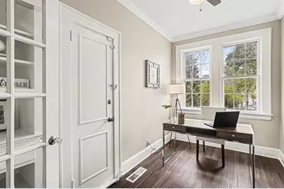 21 Peachtree Memorial Drive NW #8, Atlanta, GA 30309 - Photo 16