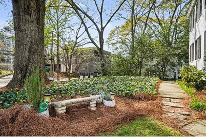 21 Peachtree Memorial Drive NW #8, Atlanta, GA 30309 - Photo 4
