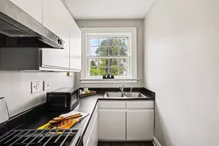 21 Peachtree Memorial Dr NW, Atlanta, GA 30309 - Photo 20