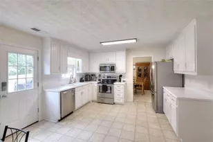520 Ansley Forest Dr, Monroe, GA 30655 - Photo 6