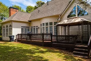 401 Sturdivant Ct, Peachtree City, GA 30269 - Photo 2