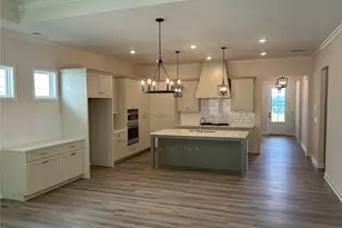 1549 Assembly Cir, Gainesville, GA 30501 - Photo 2