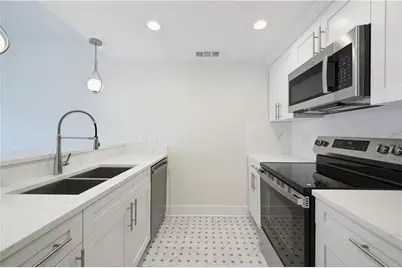 3481 Lakeside Drive NE #2706, Atlanta, GA 30326 - Photo 4