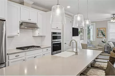 6540 Beacon Drive, Sandy Springs, GA 30328 - Photo 8
