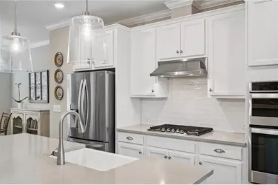 6540 Beacon Drive, Sandy Springs, GA 30328 - Photo 10