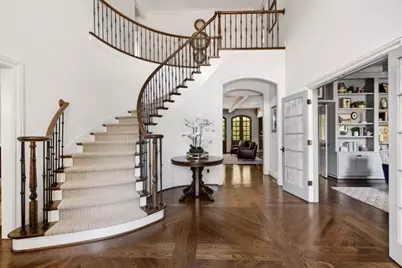 740 Riley Place, Atlanta, GA 30327 - Photo 4