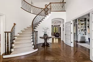 740 Riley Pl, Atlanta, GA 30327 - Photo 4