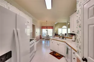 1951 Harvest Way, Loganville, GA 30052 - Photo 8