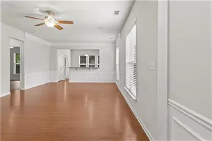 329 Sandy Springs Dr, Griffin, GA 30223 - Photo 8