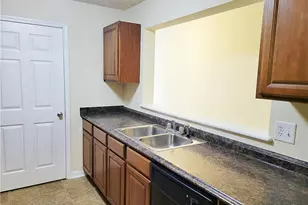 3303 Fairington Club Dr, Lithonia, GA 30038 - Photo 8
