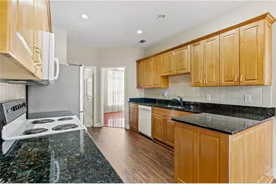4838 Netherlands Place, Flowery Branch, GA 30542 - Photo 8