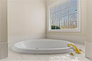 4838 Netherlands Pl, Flowery Branch, GA 30542 - Photo 18