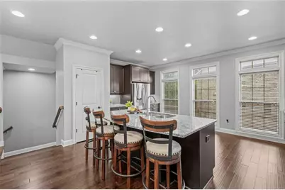 1044 Township Square, Alpharetta, GA 30022 - Photo 10
