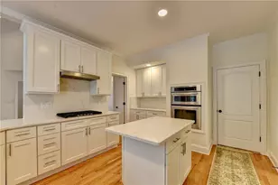 10645 Honey Brook Cir, Johns Creek, GA 30097 - Photo 16