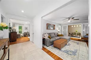 3616 Chelsea Crescent NE, Atlanta, GA 30319 - Photo 8
