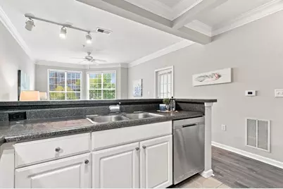 4102 Westchester Ridge NE, Atlanta, GA 30329 - Photo 4