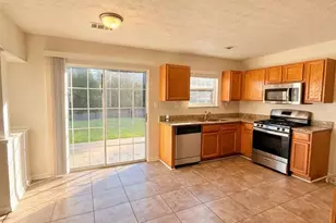 632 Stonecrest Dr SW, Loganville, GA 30052 - Photo 10