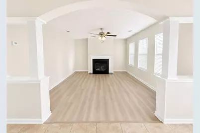 632 Stonecrest Drive SW, Loganville, GA 30052 - Photo 2