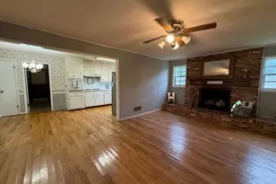 125 Forest Lake Dr, Covington, GA 30016 - Photo 2