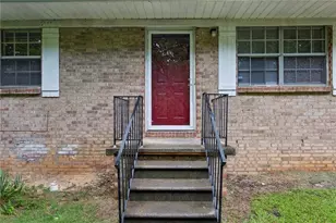 4085 Alex Dr SW, Atlanta, GA 30331 - Photo 2