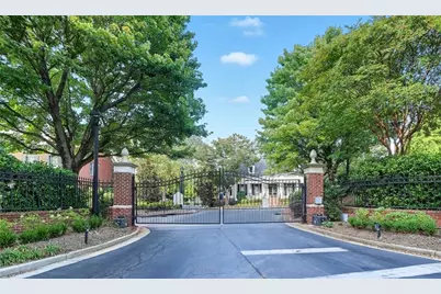 4855 Ivy Ridge Drive SE #305, Atlanta, GA 30339 - Photo 10