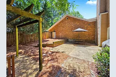 184 Peachtree Hollow Court, Atlanta, GA 30328 - Photo 24