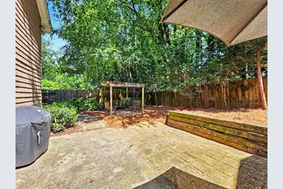 184 Peachtree Hollow Court, Atlanta, GA 30328 - Photo 20