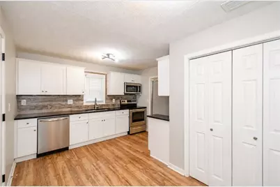 1251 Elizabeth Avenue SW, Atlanta, GA 30310 - Photo 8