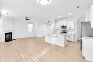 418 Lake Ridge Ln, Fairburn, GA 30213 - Photo 2