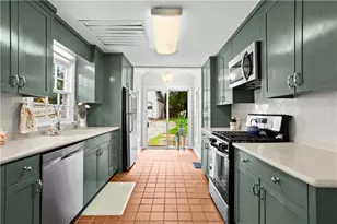 1467 Hawthorne Ave NW, Atlanta, GA 30309 - Photo 8