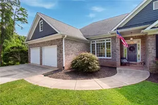 93 Overlook Cir, Dawsonville, GA 30534 - Photo 1