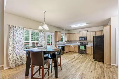 3970 Walnut Grove Way, Gainesville, GA 30506 - Photo 10