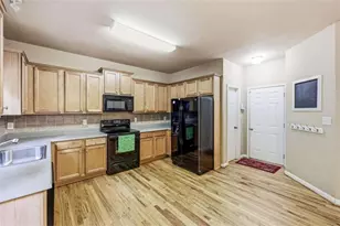 3970 Walnut Grove Way, Gainesville, GA 30506 - Photo 10