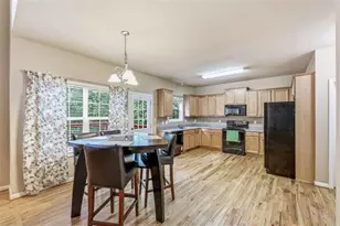 3970 Walnut Grove Way, Gainesville, GA 30506 - Photo 8