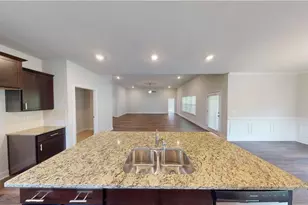 1024 Holliday Passs, Griffin, GA 30223 - Photo 4