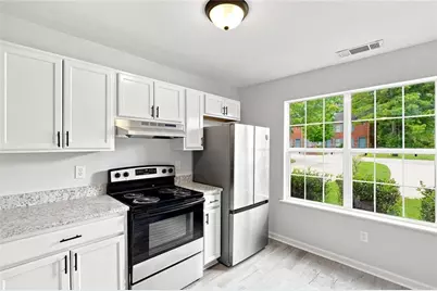 366 N Beach Court, Riverdale, GA 30274 - Photo 14